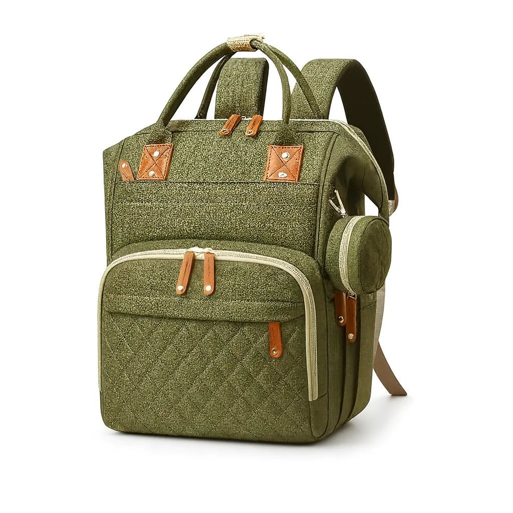 Sac à Dos à Langer Vert Olive : vue trois quarts sur fond blanc | BebeSac