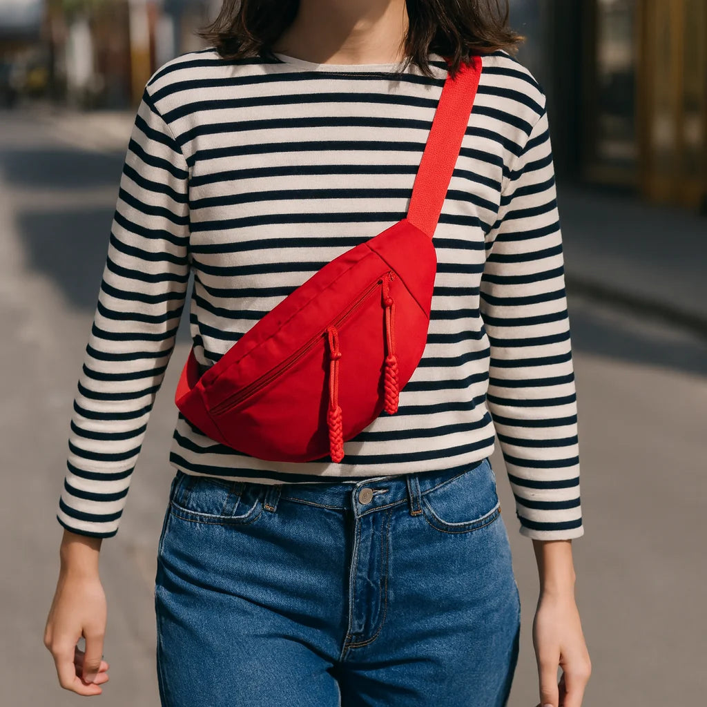 Sac Banane Rouge porté en situation | BebeSac