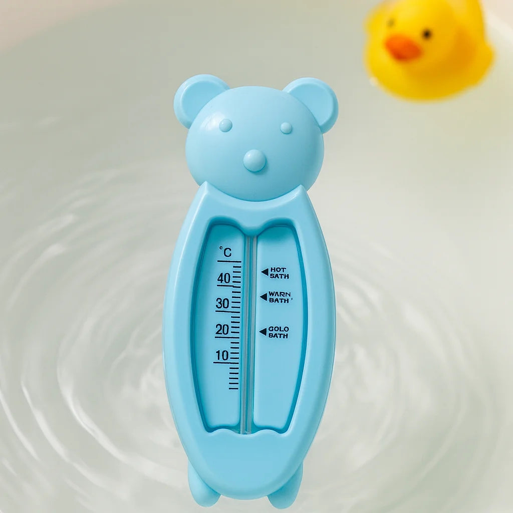 Thermomètre de Bain Ours Bleu en situation dans la salle de bain | BebeSac