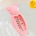 Thermomètre de Bain Ours Rose en situation dans la salle de bain | BebeSac